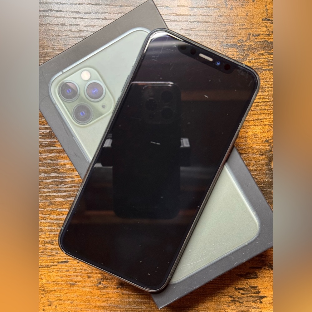 FIDO 512GB iPhone 11 Pro (Wiped) with box